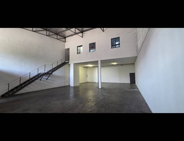 194M² WAREHOUSE TO LET IN NELSPRUIT INDUSTRIAL
